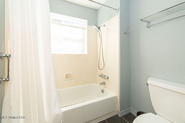 114 Menge Avenue, Pass Christian, MS 39571