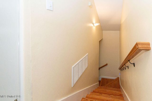 114 Menge Avenue, Pass Christian, MS 39571