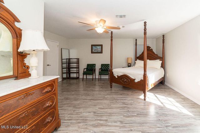 114 Menge Avenue, Pass Christian, MS 39571