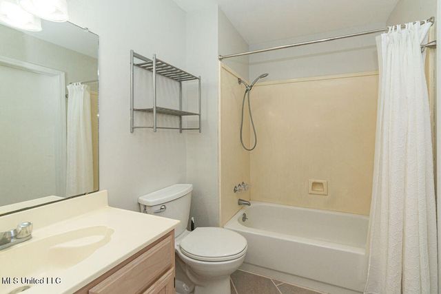 114 Menge Avenue, Pass Christian, MS 39571