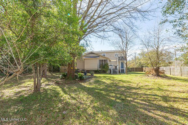 114 Menge Avenue, Pass Christian, MS 39571