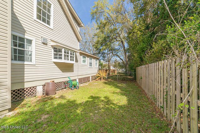 114 Menge Avenue, Pass Christian, MS 39571