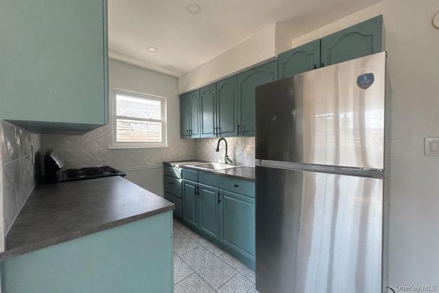 1726 Plainview Avenue, Far Rockaway, NY 11691
