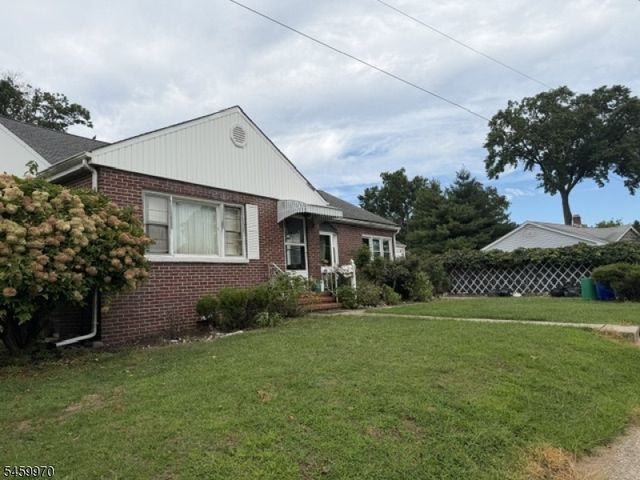 290 Jensen Ave, Rahway City, NJ 07065