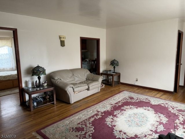 290 Jensen Ave, Rahway City, NJ 07065