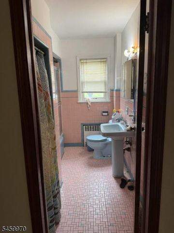 290 Jensen Ave, Rahway City, NJ 07065