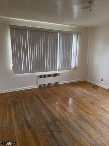 290 Jensen Ave, Rahway City, NJ 07065