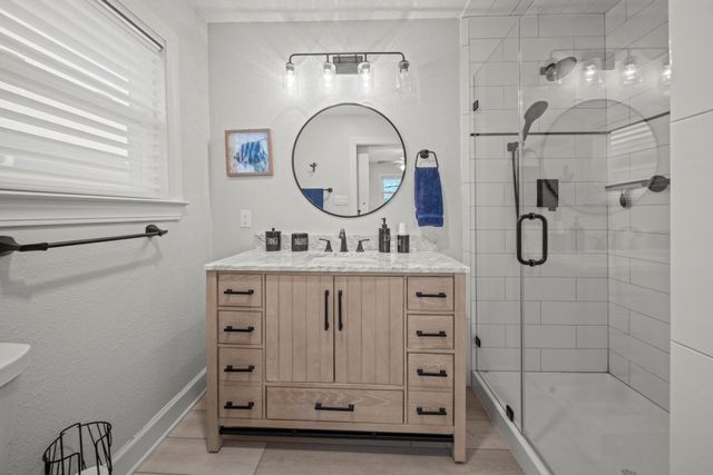 1407 John Street, Dickinson, TX 77539