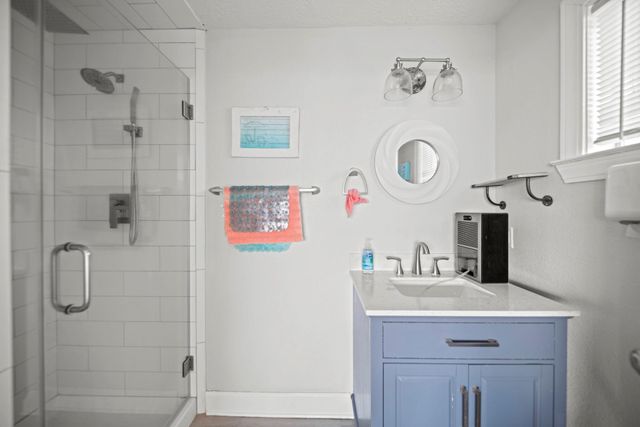 1407 John Street, Dickinson, TX 77539