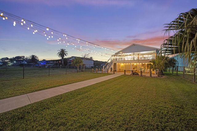 1407 John Street, Dickinson, TX 77539