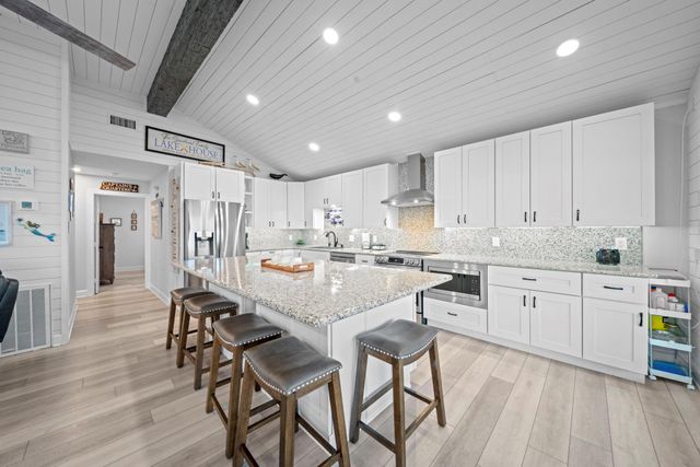 1407 John Street, Dickinson, TX 77539