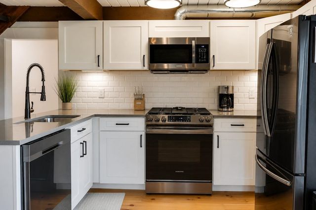 190 Route 11 Unit 2, Peru, VT 05152