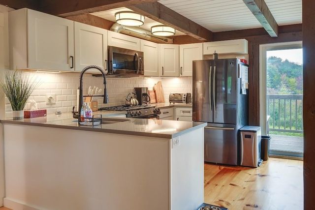 190 Route 11 Unit 2, Peru, VT 05152