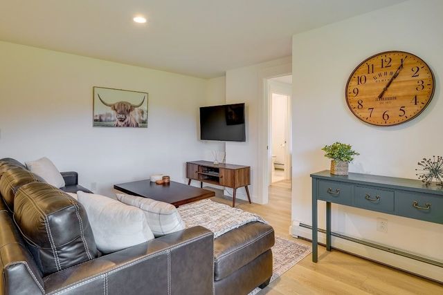 190 Route 11 Unit 2, Peru, VT 05152