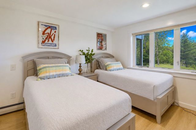 190 Route 11 Unit 2, Peru, VT 05152