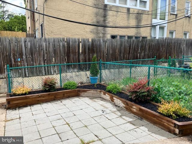 1522 E BALTIMORE ST, Baltimore, MD 21231