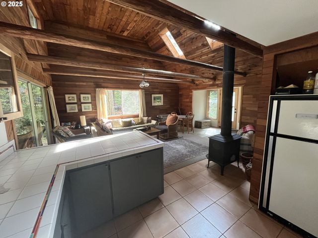 Cabin 64 Northwoods, Cougar, WA 98616