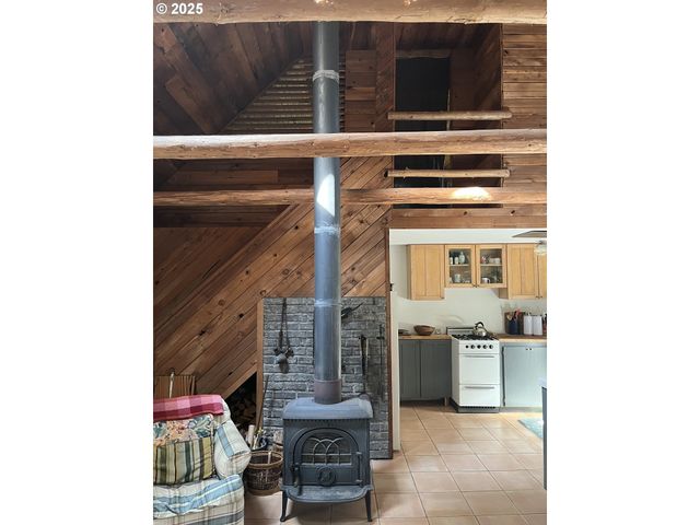 Cabin 64 Northwoods, Cougar, WA 98616