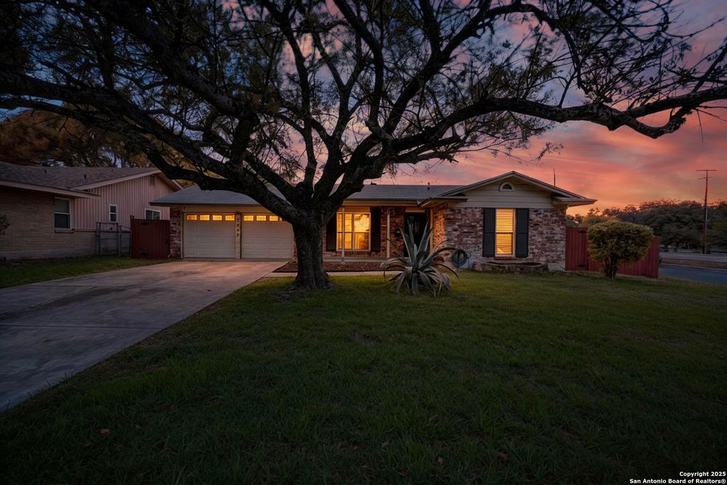 3203 Quakertown, San Antonio, TX 78230