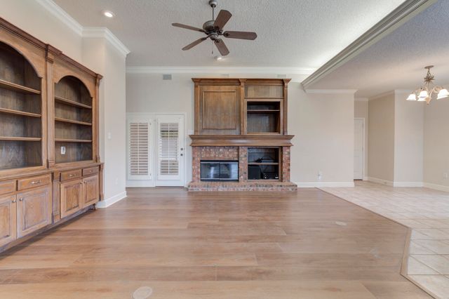 10502 Gary Avenue, Lubbock, TX 79423