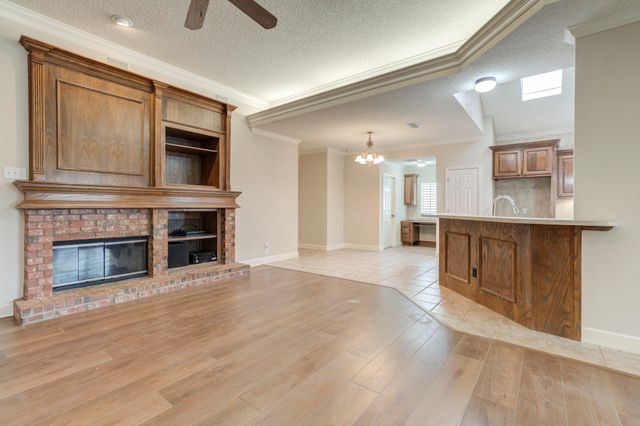 10502 Gary Avenue, Lubbock, TX 79423