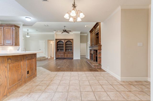 10502 Gary Avenue, Lubbock, TX 79423