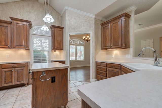 10502 Gary Avenue, Lubbock, TX 79423