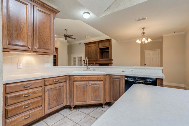 10502 Gary Avenue, Lubbock, TX 79423