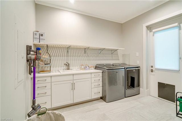 2991 2nd ST NW, Naples, FL 34120