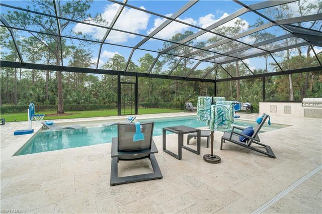2991 2nd ST NW, Naples, FL 34120