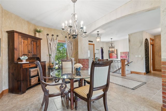 1900 Valentine Drive, Marion, IA 52302