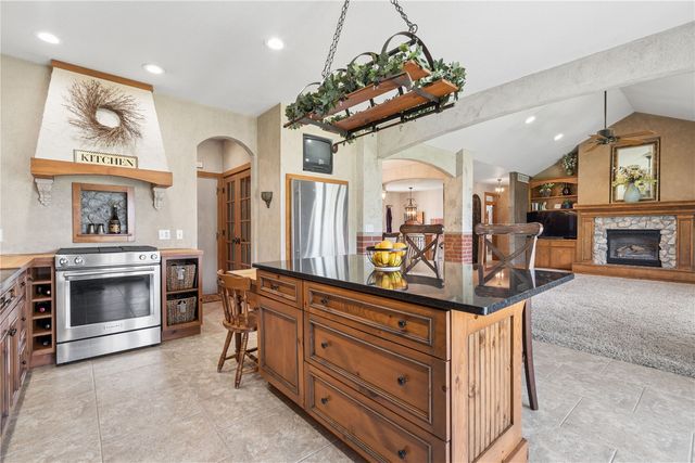 1900 Valentine Drive, Marion, IA 52302