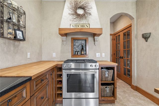 1900 Valentine Drive, Marion, IA 52302