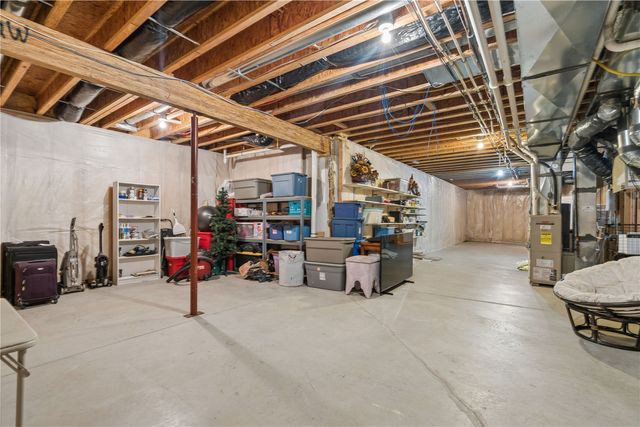 1900 Valentine Drive, Marion, IA 52302