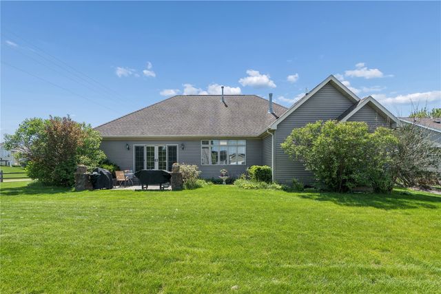 1900 Valentine Drive, Marion, IA 52302