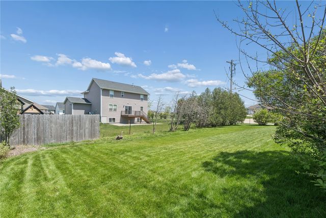 1900 Valentine Drive, Marion, IA 52302