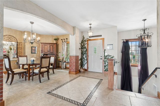 1900 Valentine Drive, Marion, IA 52302