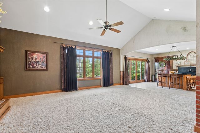 1900 Valentine Drive, Marion, IA 52302