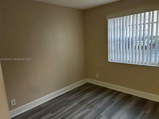 301 SW 86th Avenue 102, Pembroke Pines, FL 33025