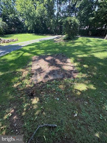 22 FAIRVIEW STREET, Carlisle, PA 17015