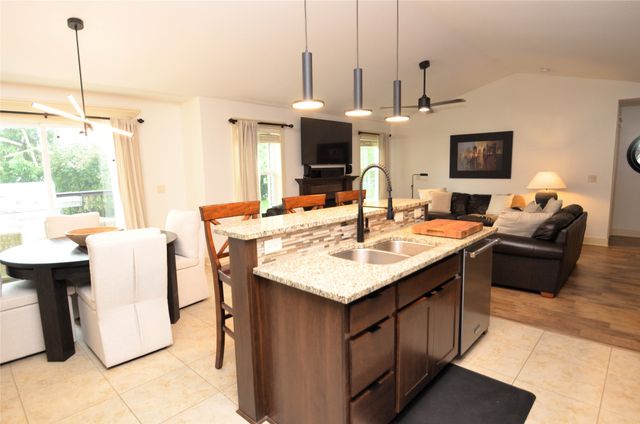 8225 Nelson Street, West Des Moines, IA 50266