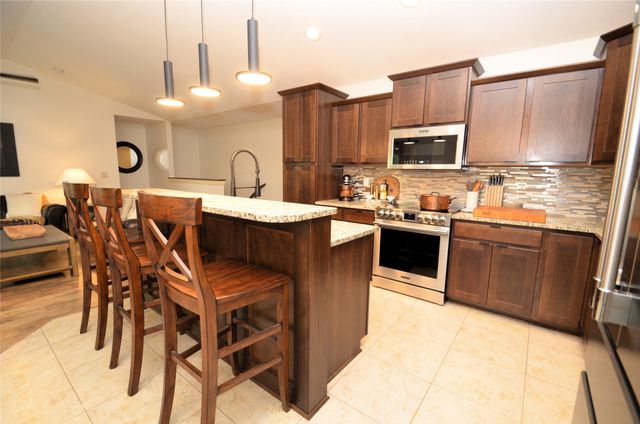 8225 Nelson Street, West Des Moines, IA 50266