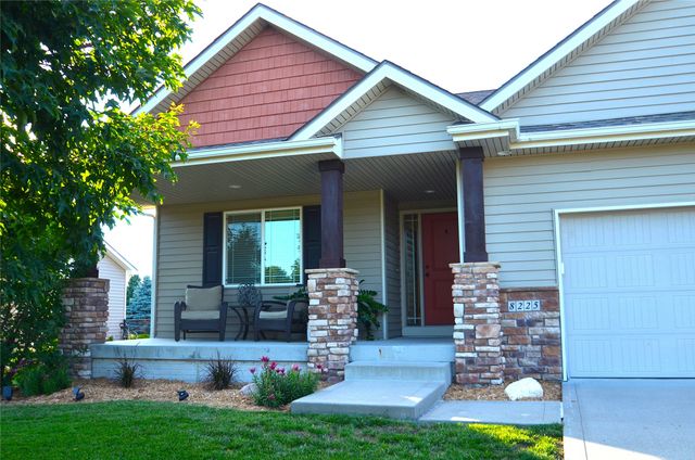 8225 Nelson Street, West Des Moines, IA 50266