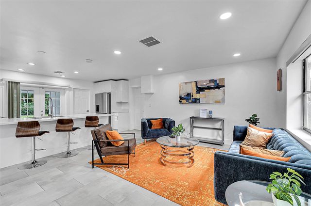 400 NE 26th Dr, Wilton Manors, FL 33334