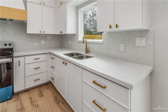 1008 W E Street, Mission, TX 78572