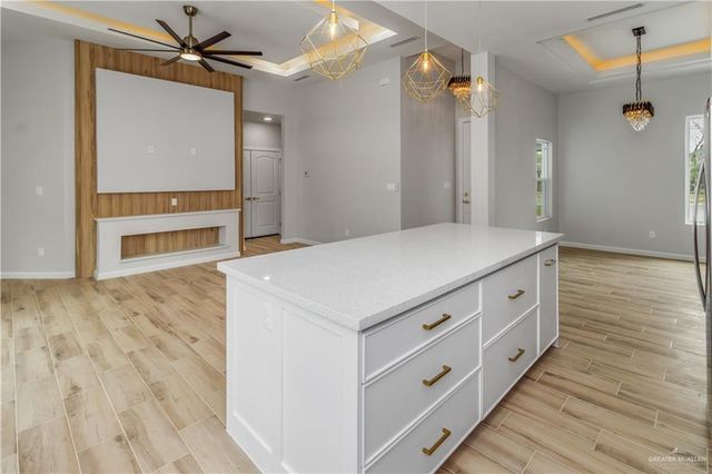 1008 W E Street, Mission, TX 78572