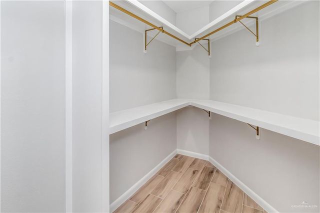 1008 W E Street, Mission, TX 78572
