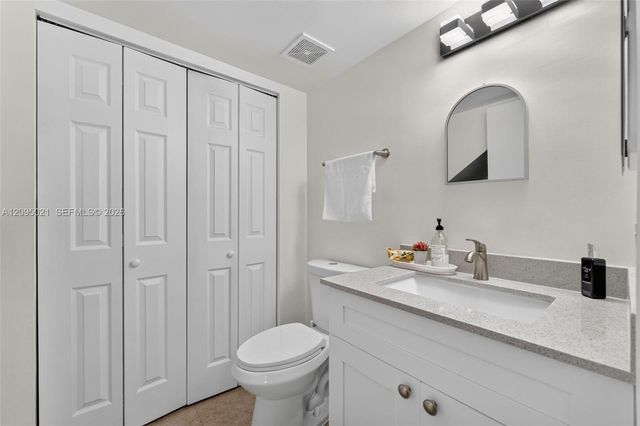 14285 SW 94th Cir Lane 104-25, Miami, FL 33186