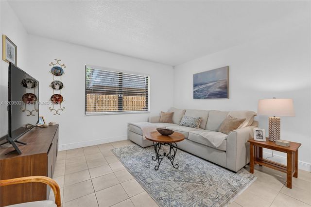 14285 SW 94th Cir Lane 104-25, Miami, FL 33186