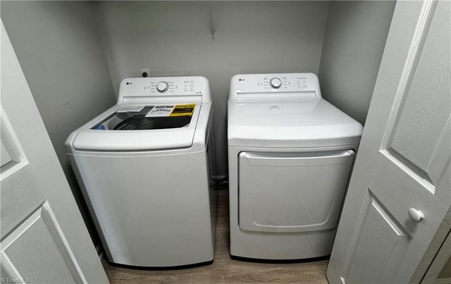 22 Sydney Lane, Asheville, NC 28806